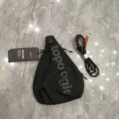 topologie Sling トライアングル メッセンジャーバッグ スモール