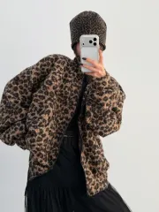 (当日配送) 5894 レオパード 덤블フリース ハイネックアウター - ブラウン