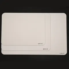 HIRO ガラス発泡 バスマット Mサイズ 約幅450×高さ350×奥行9? 速乾 廃ガラス再生 エコ アスベスト不使用 洗剤洗浄OK 天日干しOK 衛生的 清潔 HDL-1927