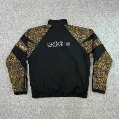 アディダス アニマル プリント トラックジャージ