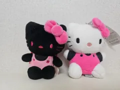 ハローキティ ブラック/白 ピンク リボン キーホルダー(セット)