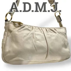 【美品】A.D.M.J. アクセソワ　ワンショルダーバッグ アクセサリーポーチ　ハンドバッグ　手提げバッグ　ホワイトベージュ　レザー　本革　ゴールド金具　お出かけ　普段使い　日常使い　レディース　通勤　通学　おでかけ　おしゃれ　カバン　鞄　かばん ブランド