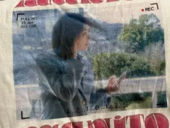 qwer シエン 麻 マニート 悩み 中毒 ポップアップ 中毒 md Tシャツ 服