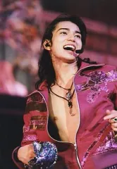 【中古】生写真(ジャニーズ) 嵐/松本潤/ライブフォト・上半身・衣装ピンク・目線右/公式生写真