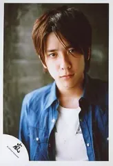 【中古】生写真(ジャニーズ) 嵐/二宮和也/バストアップ/衣装青・白/公式生写真