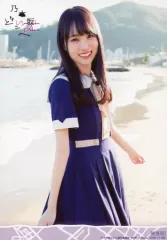 中古】生写真(坂道シリーズ) 賀喜遥香/膝上・制服・背景海/DVD BOX