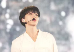 【中古】コレクションカード(男性) 057：SEVENTEEN/ホシ(HOSHI)/ライブフォト/「SEVENTEEN EXHIBITION ‘FOLLOW FELLOW’ IN JAPAN」ライブフォトカード