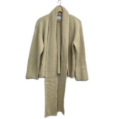 Item thumbnail for item 13627529-2eff-473f-a7f5-8457bcec4da5