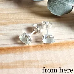 《天然石》ファセットカット〔オーバル〕ピアス 【プレナイト/SV925】