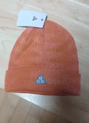 ナイキ ACG ビーニー オレンジ