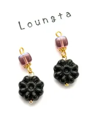 3826チェコビーズピアス パープル ブラック お花 小ぶりピアス 樹脂ピアス