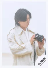 【中古】生写真(STARTO) SixTONES/京本大我/上半身/シングル「GONG/ここに帰ってきて」MV＆ジャケ写オフショット/公式生写真