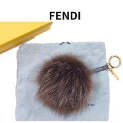 フェンディ ポンポンチャーム FFロゴ バッグチャーム フォックスファー