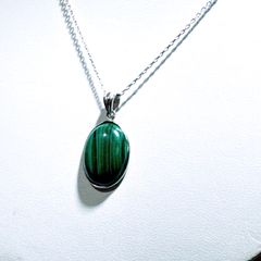 k18エメラルドペンダントk18ネックレスNO25-2445 - メルカリ