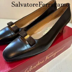 フェラガモ　SalvatoreFerragamo　LADY　ローヒールパンプス　ダークブラウン　7D　24.5cm相当　ヒール4cm　【ヒール底損傷】
