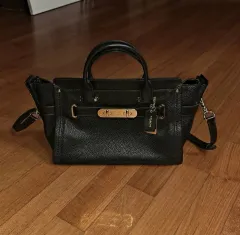 コーチ スワッガー バッグ ブラック/ゴールド