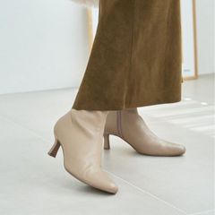 Item thumbnail for item 3d95e835-3a17-4db0-bd49-aeaf6df63056