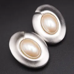 L217 ジバンシイ GIVENCHY イヤリング 大ぶり フェイクパール シルバー デザイン コスチュームジュエリー