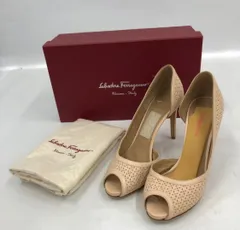 Salvatore Ferragamo サルヴァトーレ　フェラガモ パンプス D054558 R485 7 箱つき　ベージュ