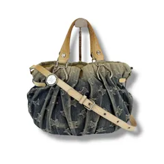 セリーヌ　CELINE パリマカダム　チャーム付き　ショルダーバッグ　ハンドバッグ　2WAY デニムブルー　パリマカダム　トリオンフ