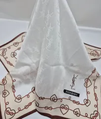 【新品】YVES SAINT LAURENT レディースハンカチ 約57㎝ 大判サイズ ミニスカーフ おひざ掛け
