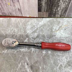 Item thumbnail for item 6fce9a39-0076-47e8-b2aa-714bea2be78e