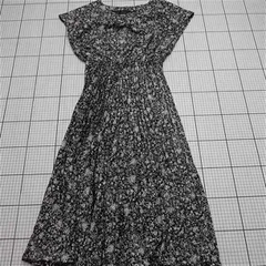 ◇ ⊂ ワンピース ナチュラルビューティーベーシック 花柄ワンピース Mサイズ ブラック系 レディース E  【1511100007398】