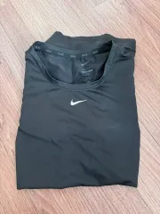 ナイキ ドライフィット ブラック 半袖 Tシャツ XL