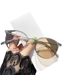 [Harunowa] ブルーライトカット PCメガネ レディース 度なし サングラス 調光 伊達メガネ オシャレ 小さめ (グレー) [グレー]