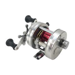ABU 2500C iarベイトリール シルバー - メルカリ