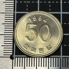 ち*様 エラーコイン☆韓国 500ウォン 硬貨 1984年☆片面打ち 刻印無 外