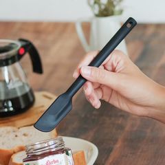 Item thumbnail for item f2e9a507-5cc6-4d8b-85ef-fdabba147634