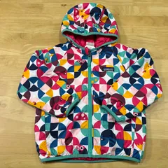 パタゴニアリバーシブルアウター◎サイズ4T