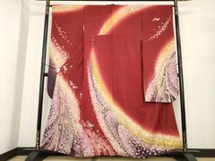 振袖まつり 総絞り 振袖 未仕立て 赤地 桜 金彩 成人式 滝泰 - メルカリ