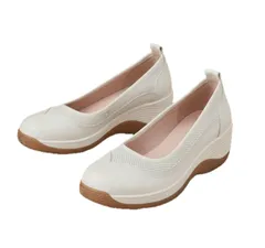 [TaKiHuReO] パンプス レディース 厚底 お洒落 シークレット シューズ オフィス フォーマル 通勤 立ち仕事 安定感 歩きやすい 疲れない 軽い 可愛い シンプル カジュアル きれいめ スリッポン ローヒール ウ [アイボリー] [23.0 cm]