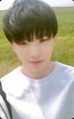 【中古】コレクションカード(男性) SEVENTEEN/WOOZI(ウジ)/バストアップ・衣装白・顔正面/5TH MINI ALBUM『YOU MAKE MY DAY』(FOLLOW Ver.)特典トレカ