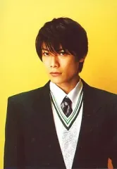 【中古】生写真(男性) 兼崎健太郎(真田弦一郎)/上半身・制服・ブレザー・背景黄色・キャラクターショット/ミュージカル『テニスの王子様』The Progressive Match 比嘉 feat. 立海 生写真