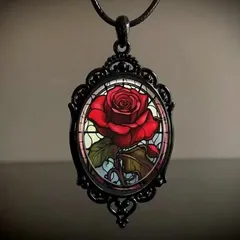 ボヘミアンスタイル　赤いバラ　アンティーク調　ペンダント　ネックレス　ギフトジュエリー　アクセサリー