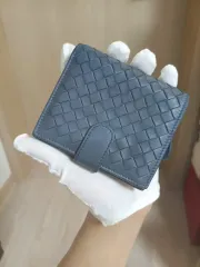 (正規品)ボッテガ・ヴェネタ イントレチャート 中財布 ブルー