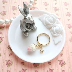 Item thumbnail for item 864c053c-d2fe-4f34-9ed3-412c7eb3f4d3