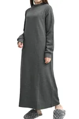 [MORE AUNI] ルームウェア ワンピース レディース 長袖 裏起毛 パジャマ 部屋着 モックネック ハイネック マキシ丈 ロング丈 暖かい カジュアル ネグリジェ スリーパー 楽ちん おしゃれ 無地 スウェット  [チャコール / 8330] [LL]