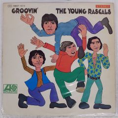 Item thumbnail for item f0cbd7b9-0f51-492a-9db1-068e528058ef