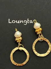 3839チェコビーズピアス チェコビーズパール ゴールドの軽いピアス 樹脂ピアス