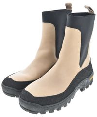 Item thumbnail for item 5054c364-b484-44ca-8261-7266c237bbb4