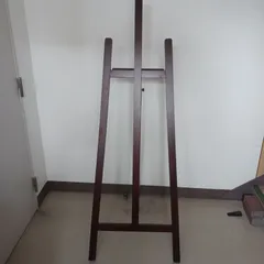 【ジャンク品】木製イーゼル　受け台欠品　サイズ　高さ164ｃｍ　幅（下）60ｃｍ　幅（上）40ｃｍ　奥行78ｃｍ