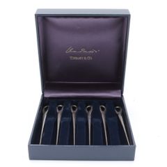 Item thumbnail for item f7e01dbd-8bbd-4d96-a4a0-af879de6ed6c