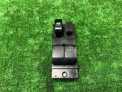 Item thumbnail for item 1da66f10-09b1-4ed3-8041-65cfb8483fda