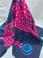 【used品】美品！Rochas レディーススカーフ ポリエステル100% MADE IN ITALY