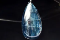 【１点物】シルバー925◇天然無着色 カイヤナイトシリカ　57x31mm　ドロップ ペンダントトップ パワーストーン 天然石 _PC8265