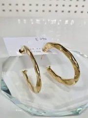 ゴールド 波立たせる リング イヤリング E290